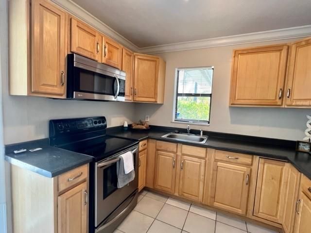 1223 NE 18th Avenue, Unit 2, Fort Lauderdale, FL 33304 Photo