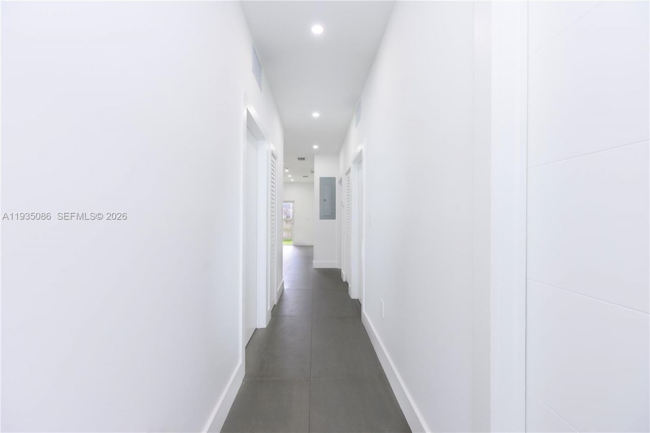 1866 NW 91st St, Unit 1866, Miami, FL 33147 Photo