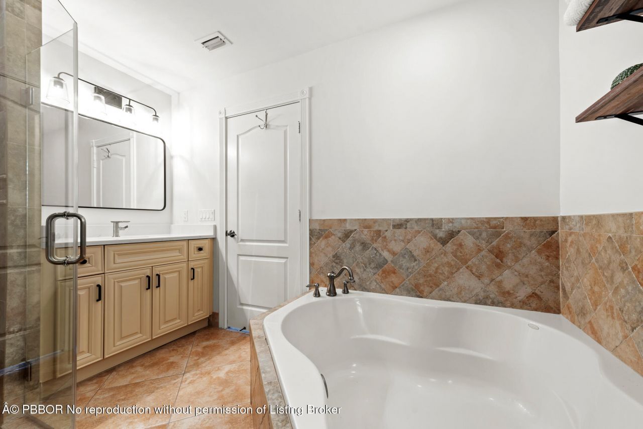 602 N Atlantic Drive, Lantana, FL 33462 Photo