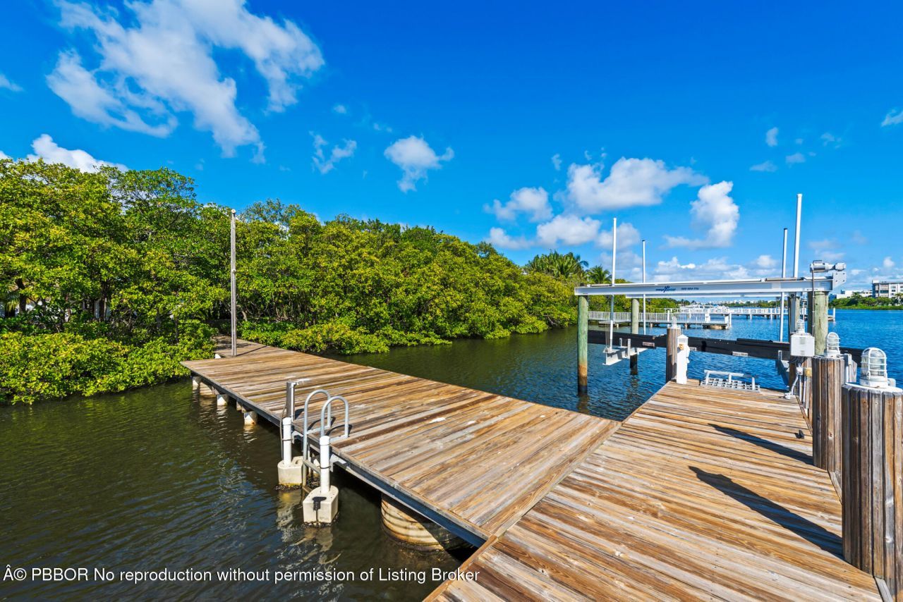 602 N Atlantic Drive, Lantana, FL 33462 Photo