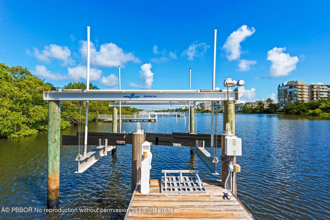 602 N Atlantic Drive, Lantana, FL 33462 Photo