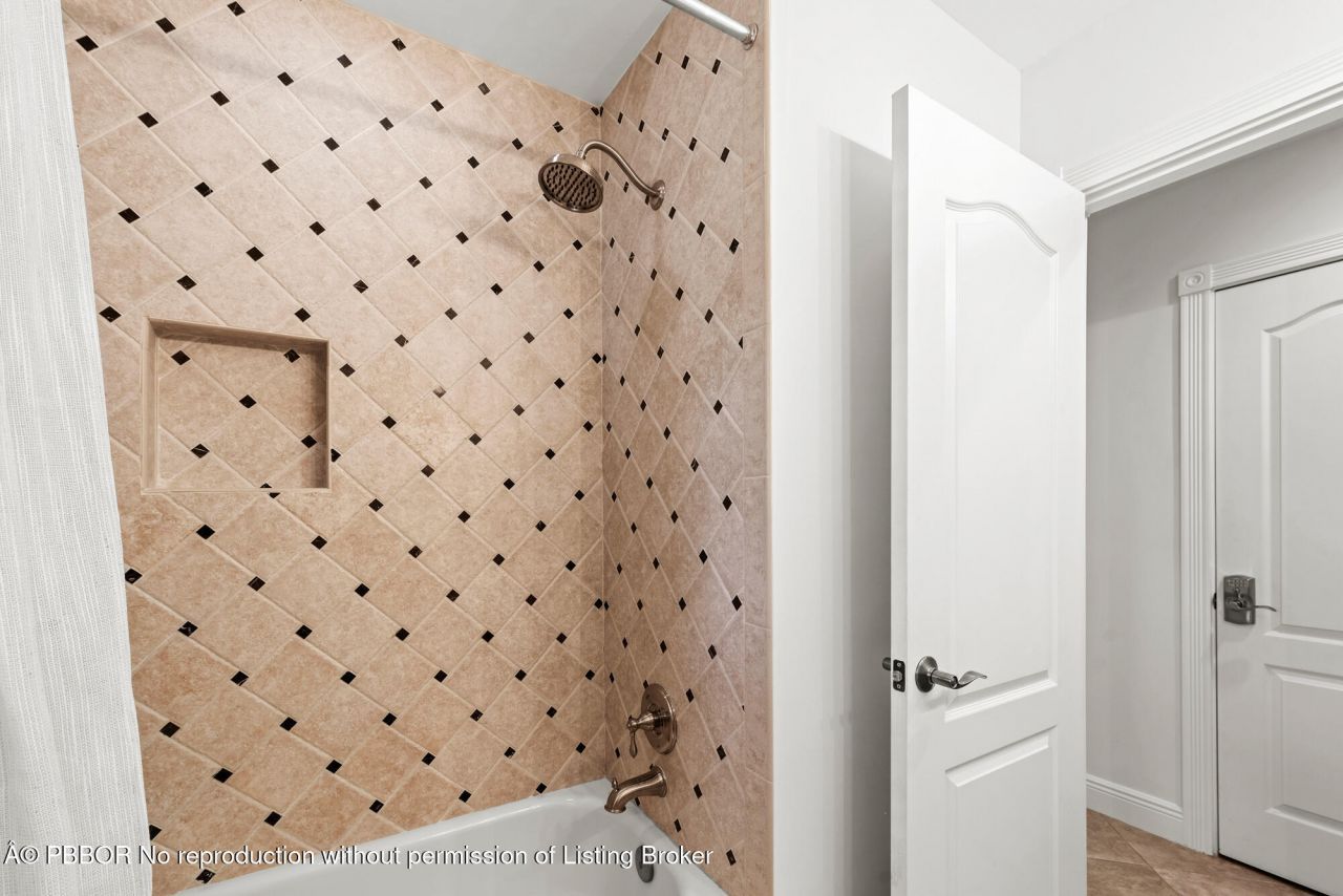 602 N Atlantic Drive, Lantana, FL 33462 Photo