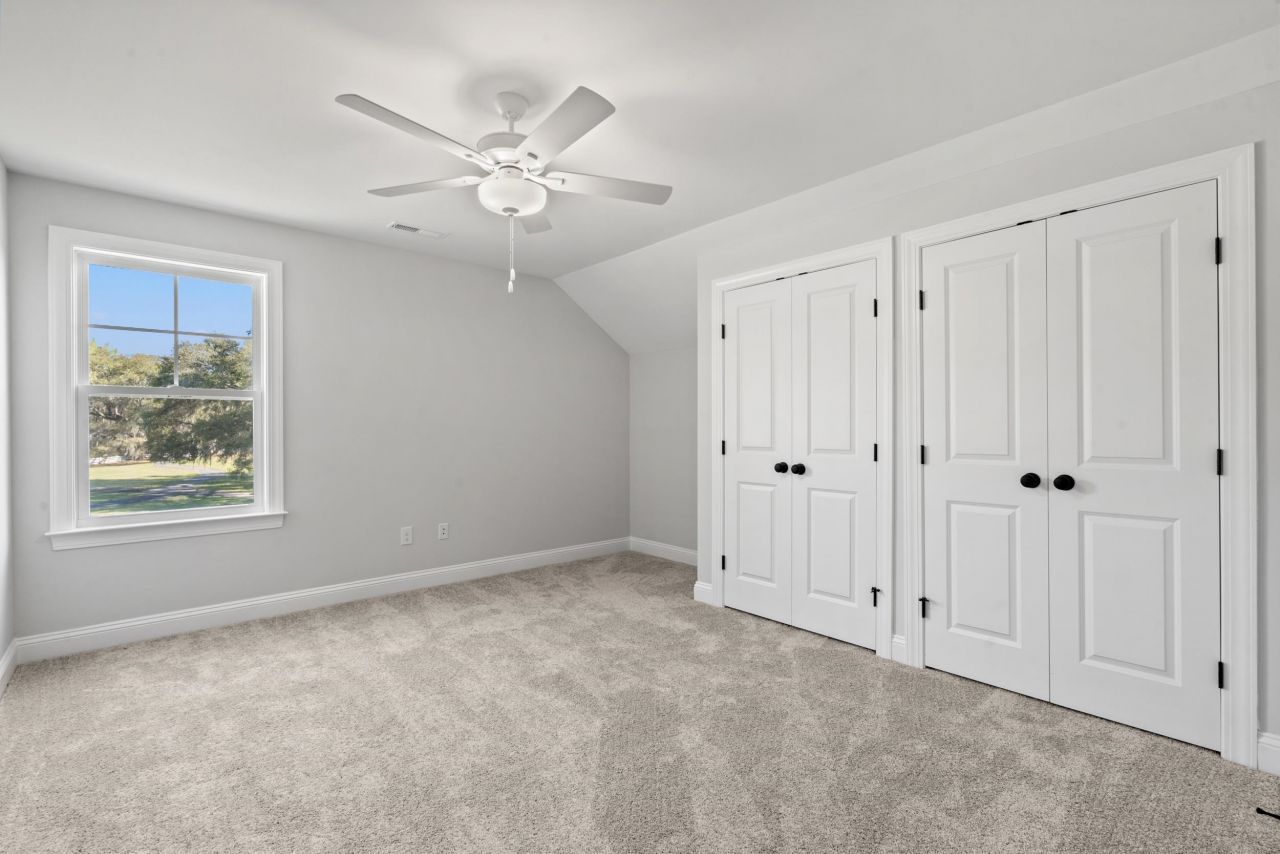 702 Daisy Bank Circle Photo 11