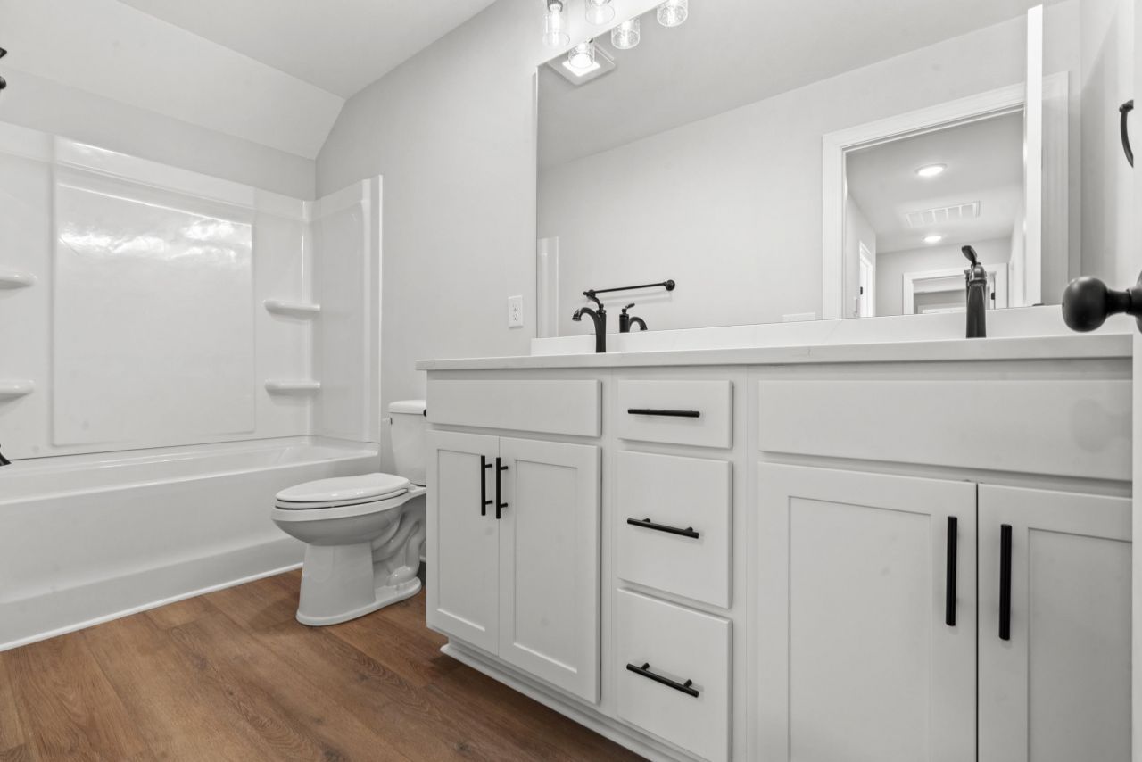 702 Daisy Bank Circle Photo 15