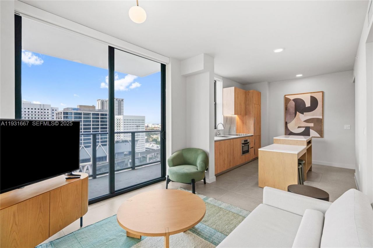 11 NE 6th St, Unit 2101, Miami, FL 33132 Photo