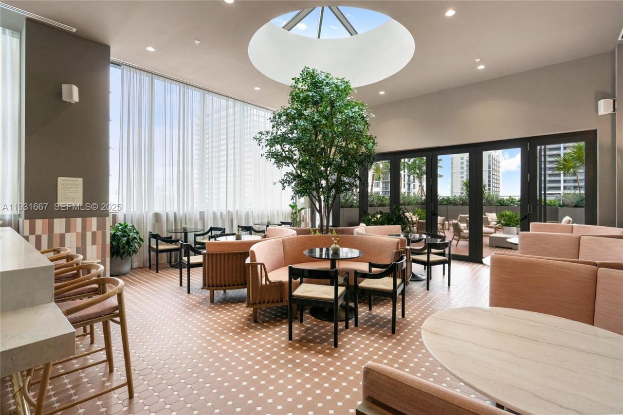 11 NE 6th St, Unit 2101, Miami, FL 33132 Photo