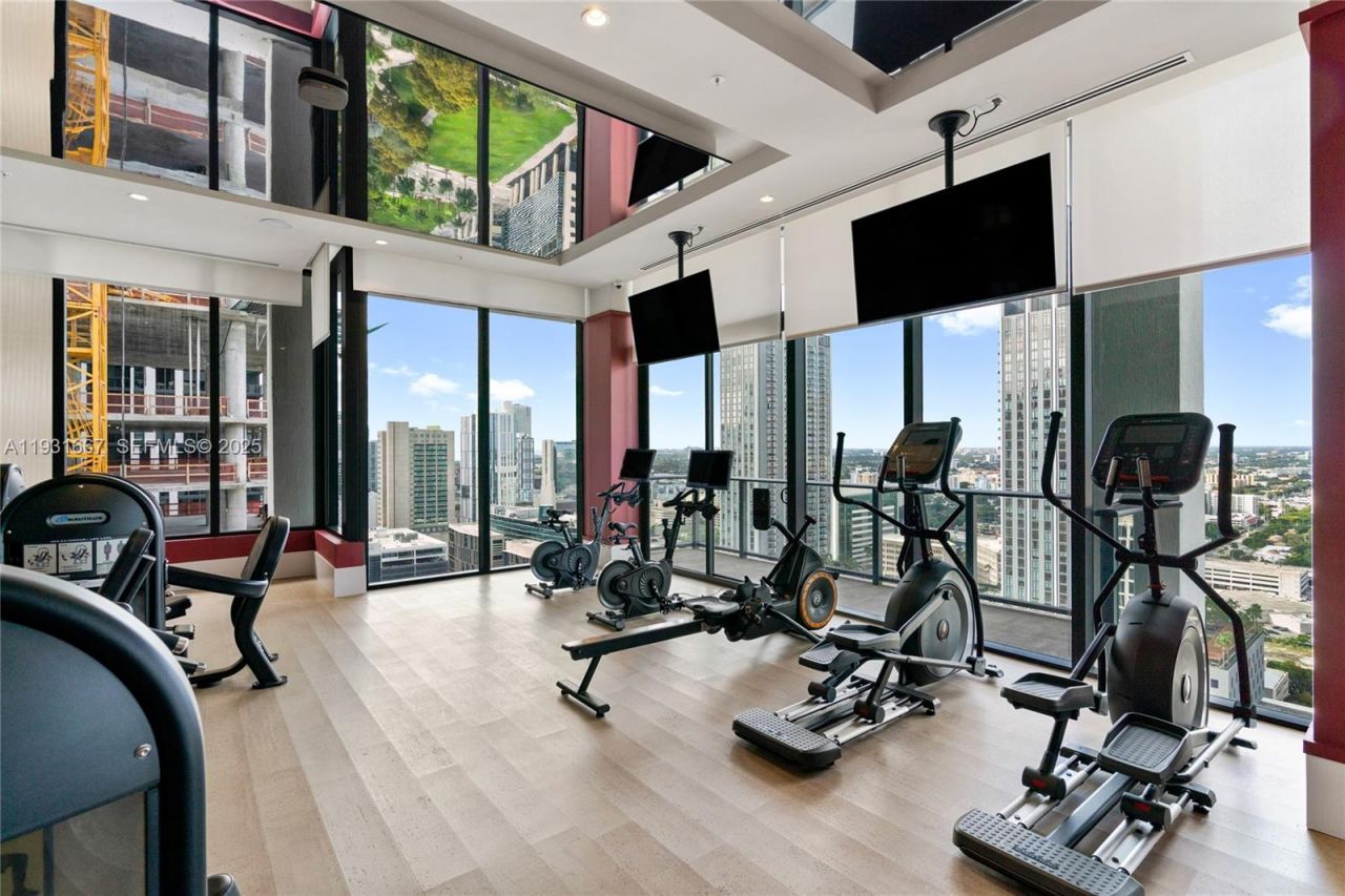 11 NE 6th St, Unit 2101, Miami, FL 33132 Photo