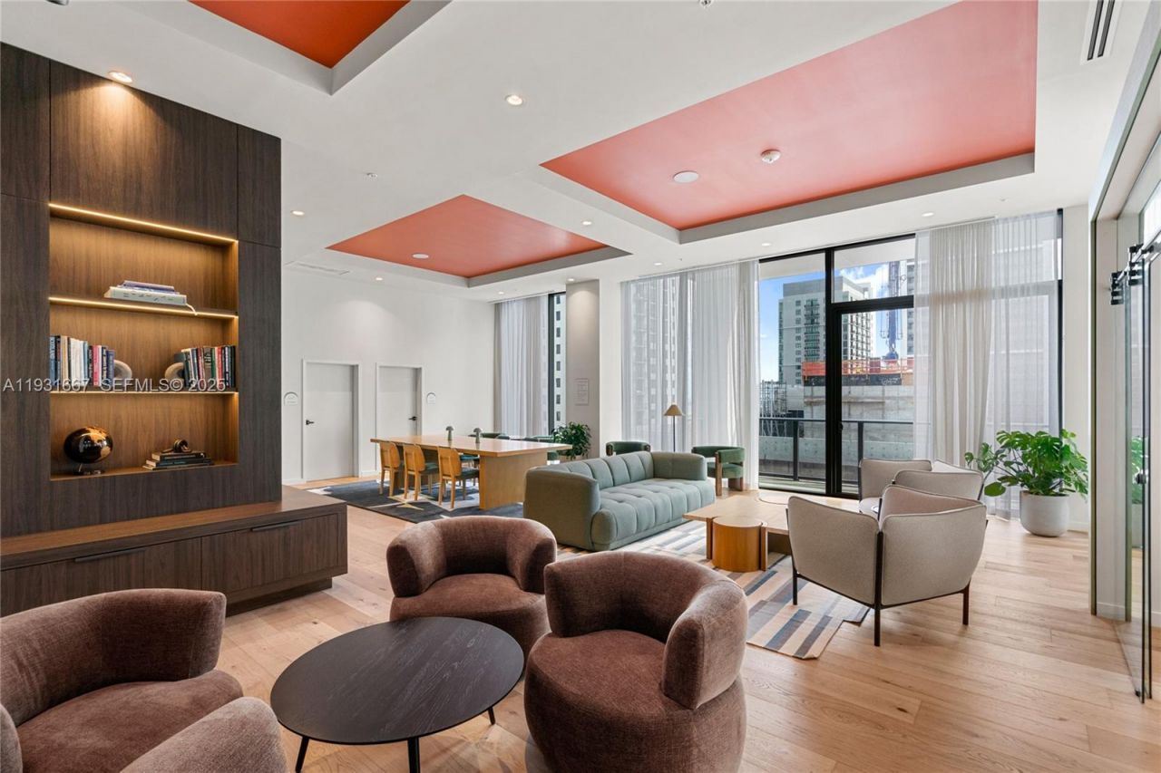 11 NE 6th St, Unit 2101, Miami, FL 33132 Photo