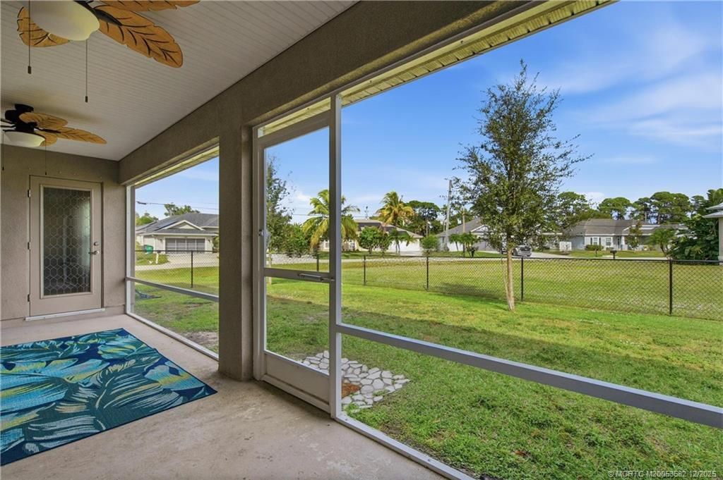 5238 NW Reba Circle, Port Saint Lucie, FL 34986 Photo