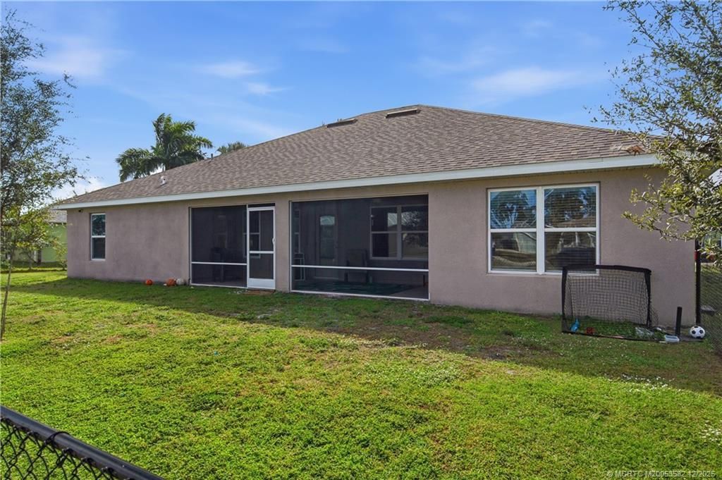 5238 NW Reba Circle, Port Saint Lucie, FL 34986 Photo