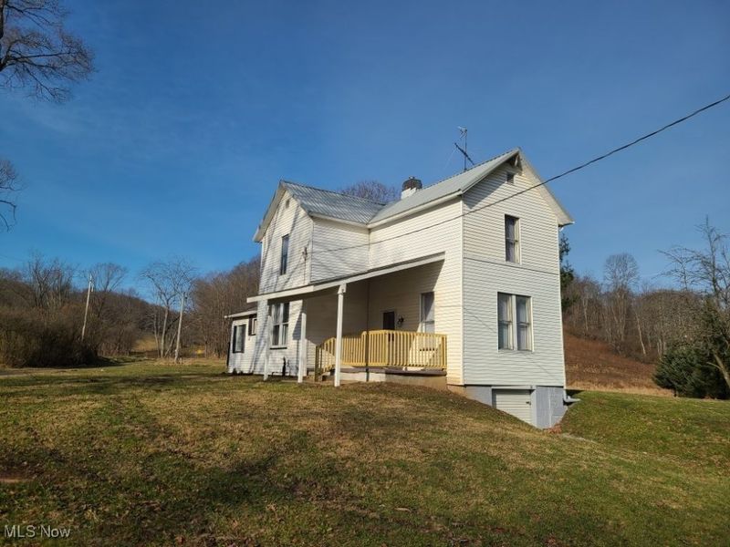 3929 Robertsville Avenue SE, Minerva, OH 44657 Photo 2