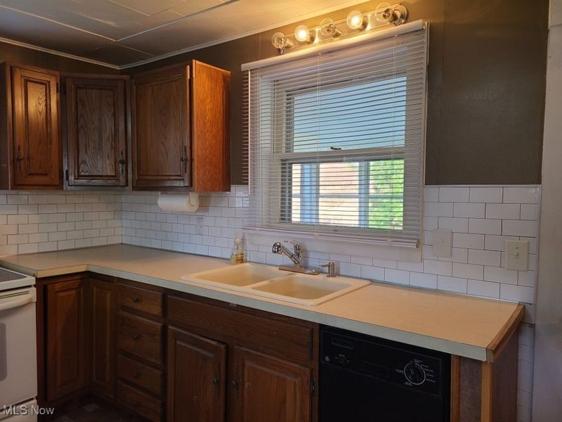 3929 Robertsville Avenue SE, Minerva, OH 44657 Photo 7
