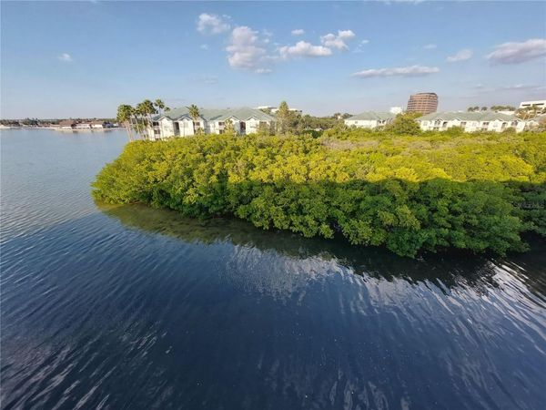 2506 N ROCKY POINT DRIVE, Unit 475, TAMPA, FL 33607