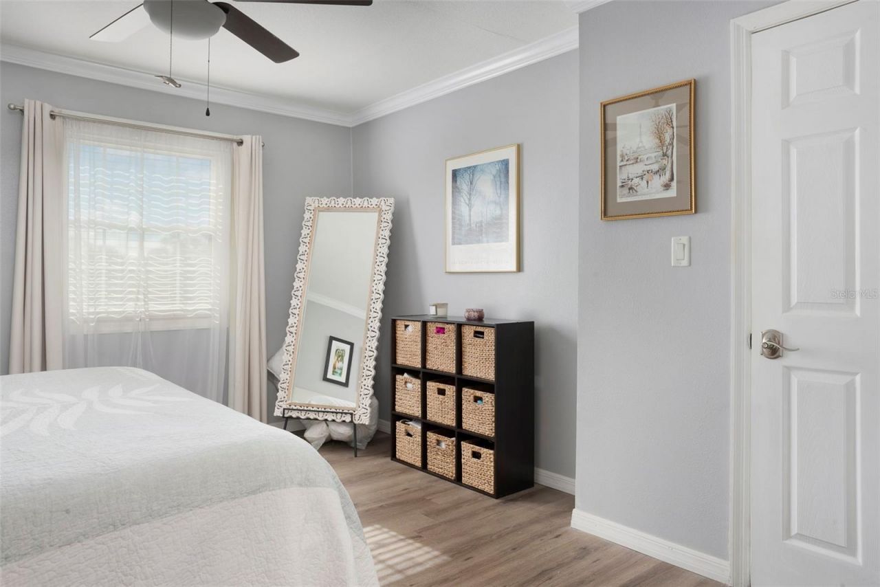 215 Seahorse Drive Se, Unit D, Saint Petersburg, FL 33705 Photo