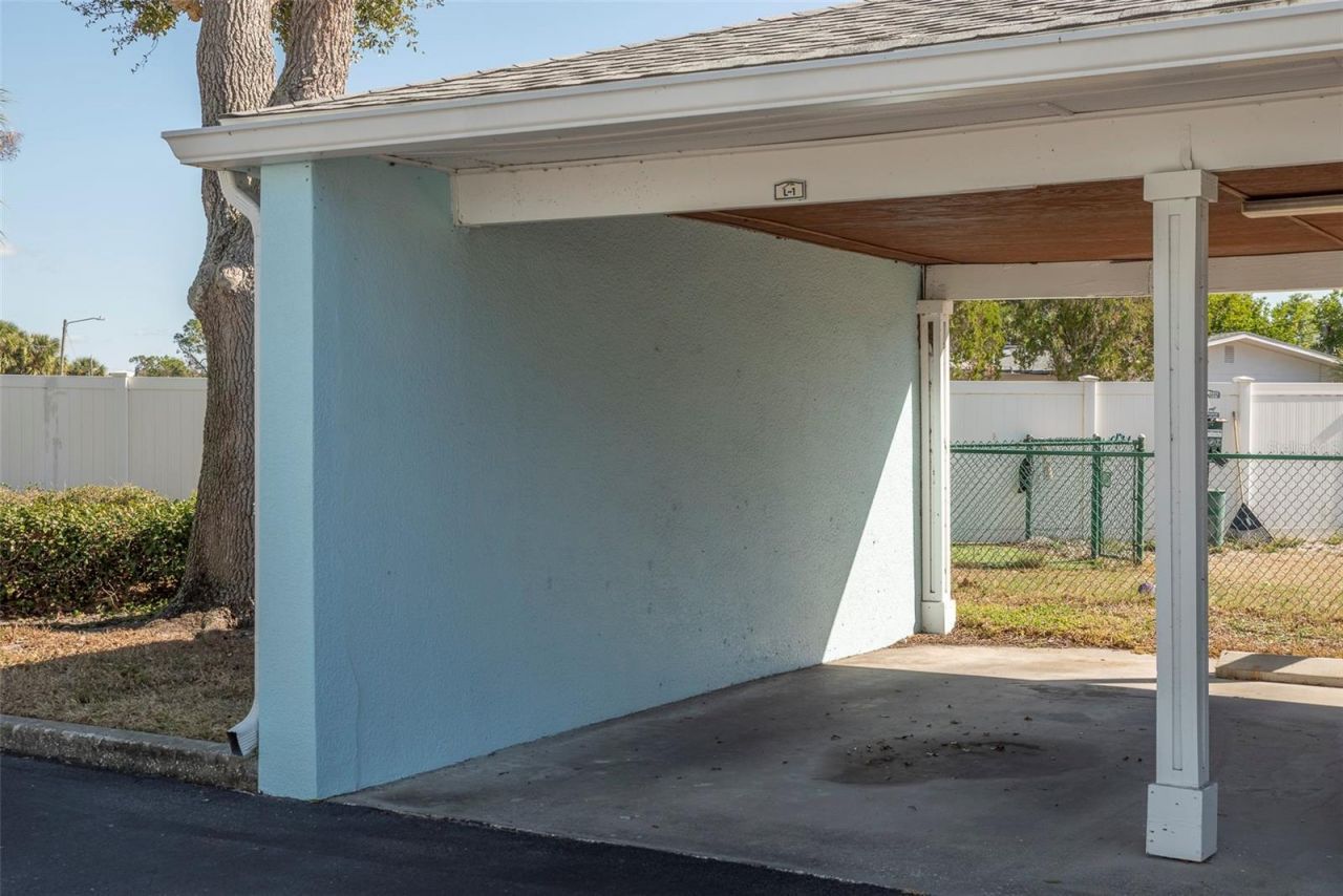 215 Seahorse Drive Se, Unit D, Saint Petersburg, FL 33705 Photo