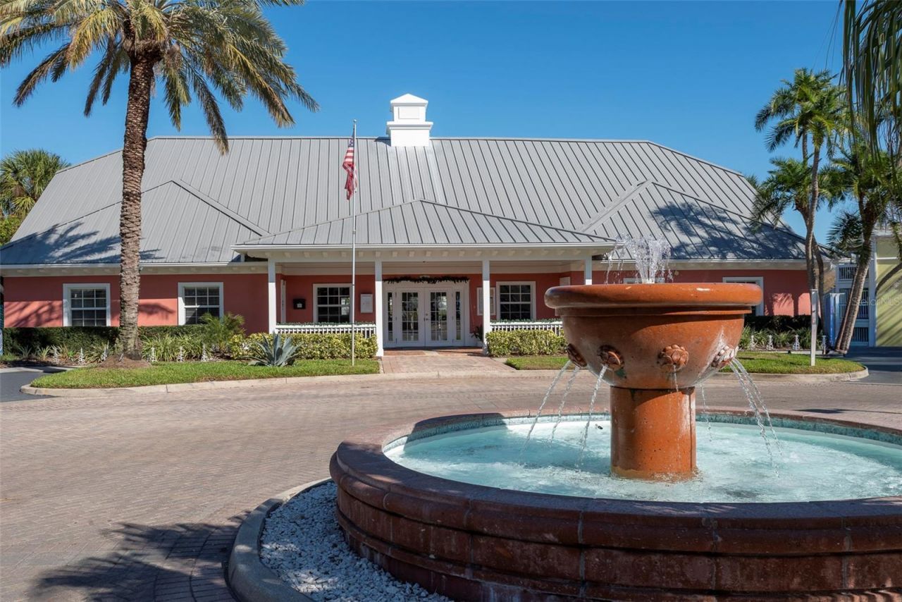 215 Seahorse Drive Se, Unit D, Saint Petersburg, FL 33705 Photo