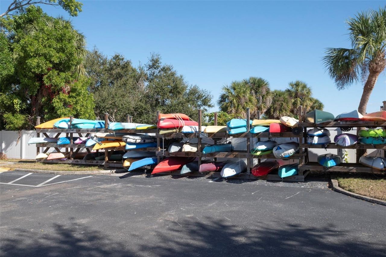 215 Seahorse Drive Se, Unit D, Saint Petersburg, FL 33705 Photo