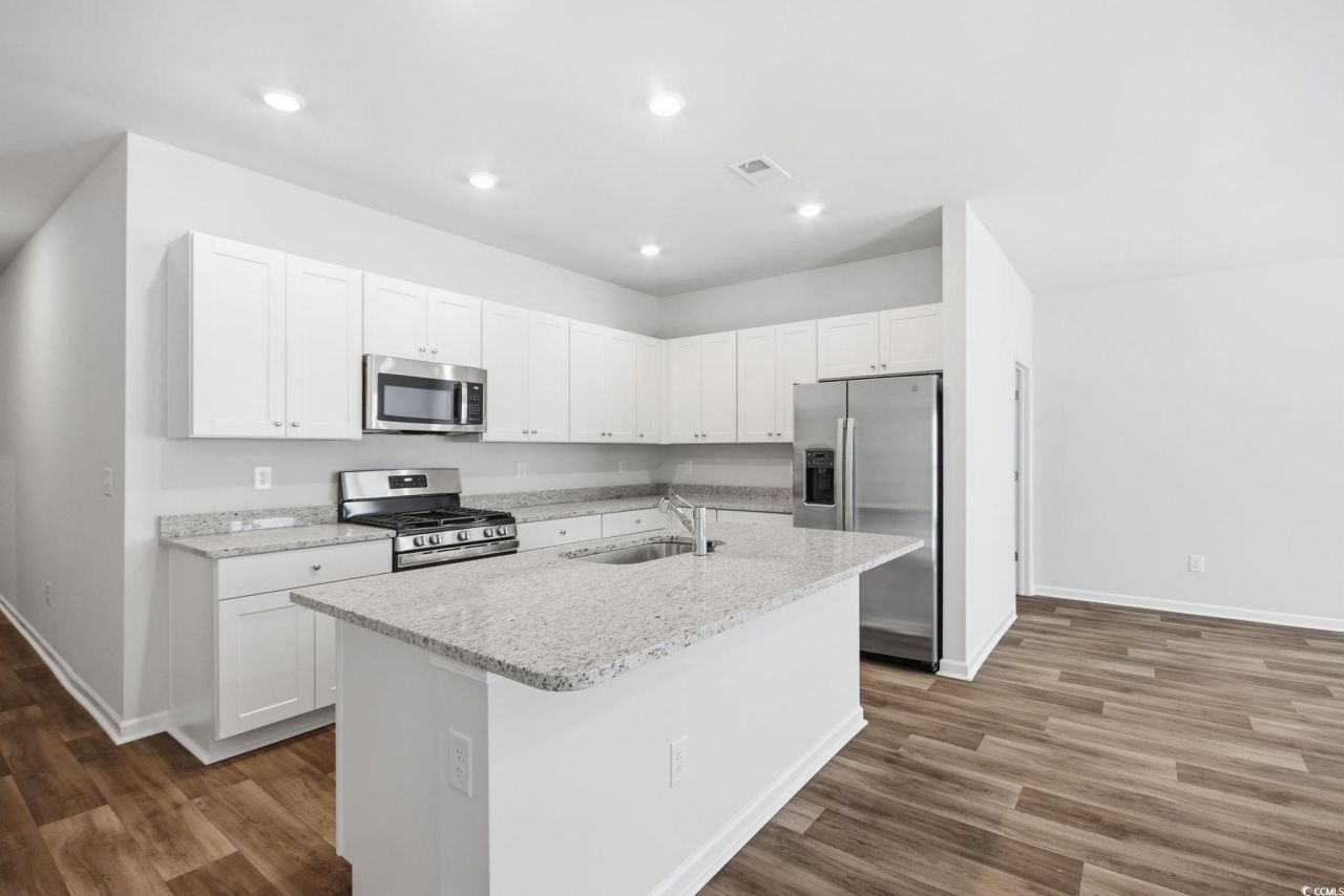 1121 Tibetan St. Photo 11