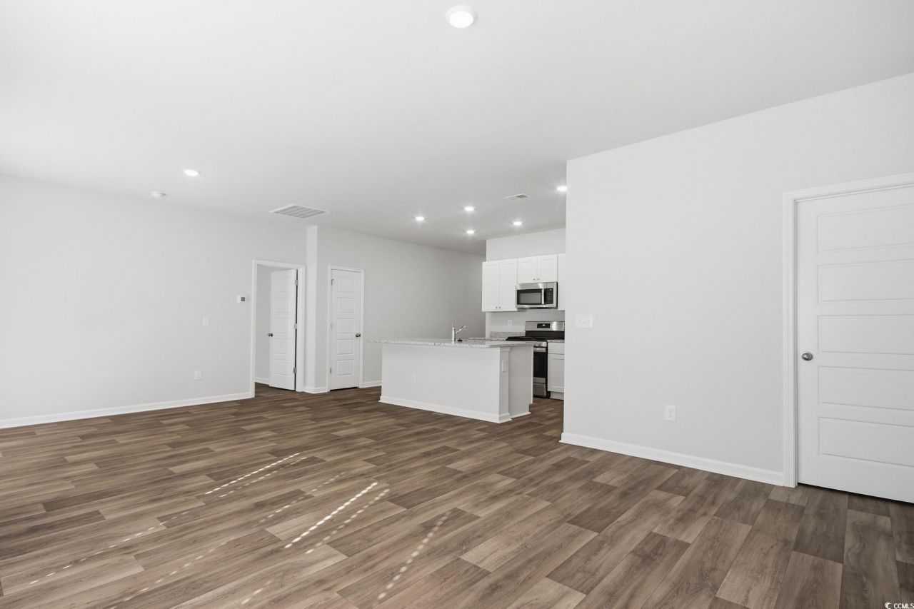 1121 Tibetan St. Photo 19