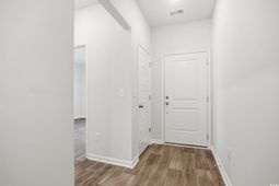 1121 Tibetan St. photo 4