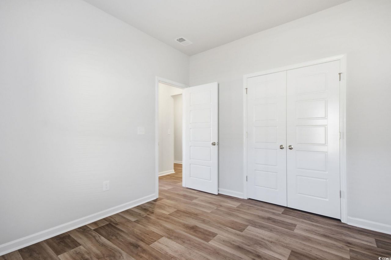 1121 Tibetan St. Photo 7