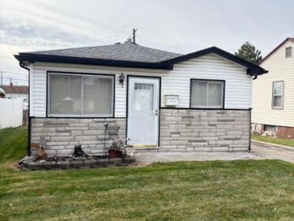 2735 Margaret Street, Melvindale, MI 48122