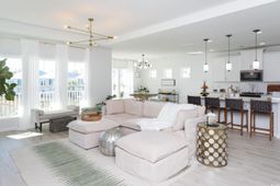 334 Splendor Circle photo 4