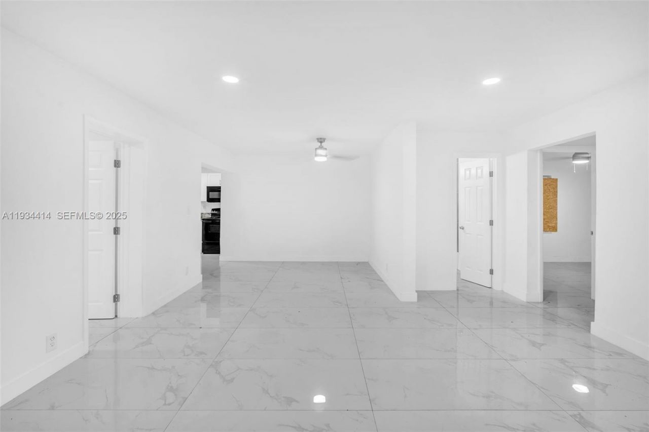 265 NW 135th , North Miami, FL 33168 Photo