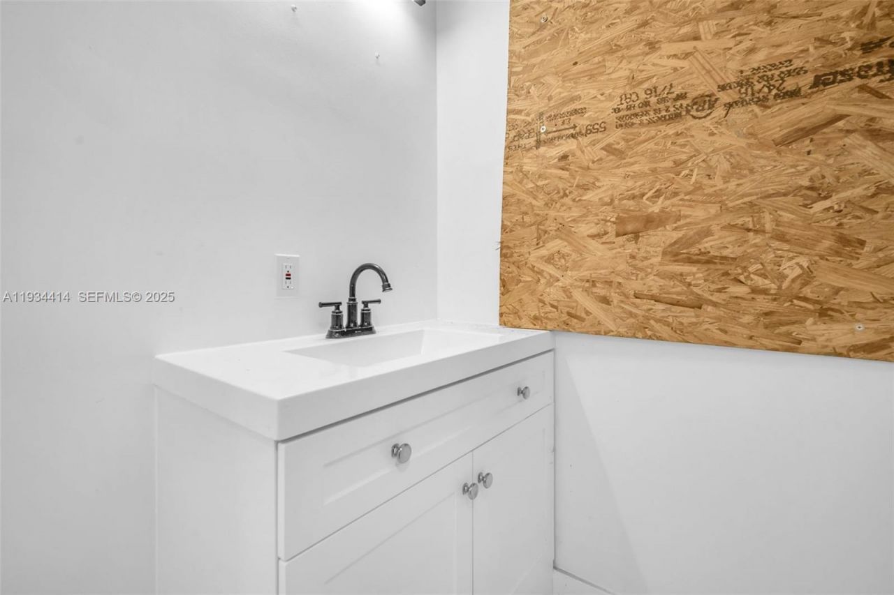 265 NW 135th , North Miami, FL 33168 Photo