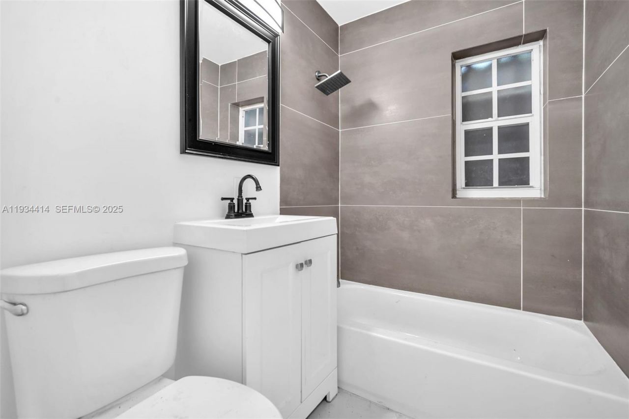 265 NW 135th , North Miami, FL 33168 Photo