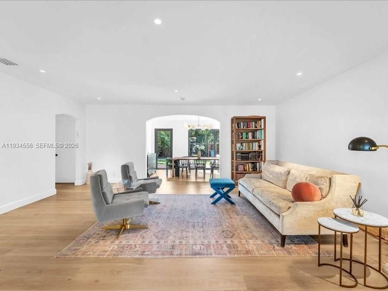 920 W 47th Ct, Miami Beach, FL 33140 Photo