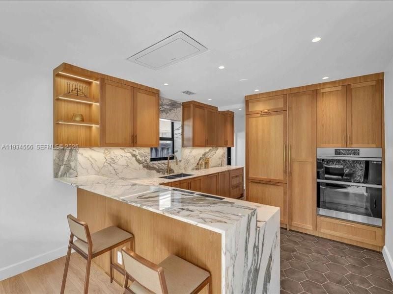 920 W 47th Ct, Miami Beach, FL 33140 Photo