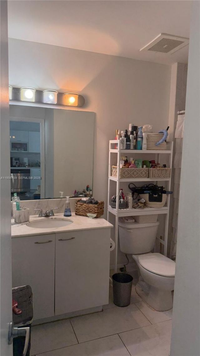 133 NE 2nd Ave, Unit 811, Miami, FL 33132 Photo