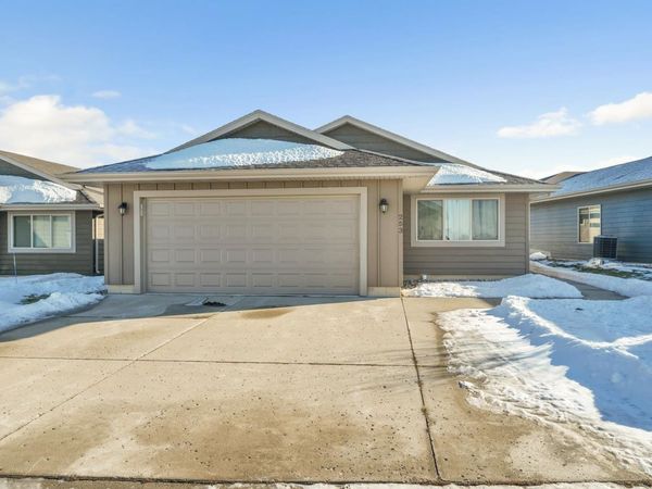 290 240th Avenue, Unit 253, Arnolds Park, IA 51331