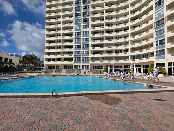 3180 S Ocean Dr, Unit 1617, Hallandale Beach, FL 33009