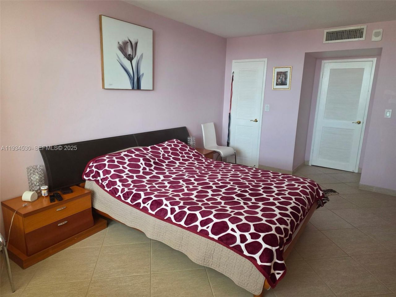 3180 S Ocean Dr, Unit 1617, Hallandale Beach, FL 33009 Photo