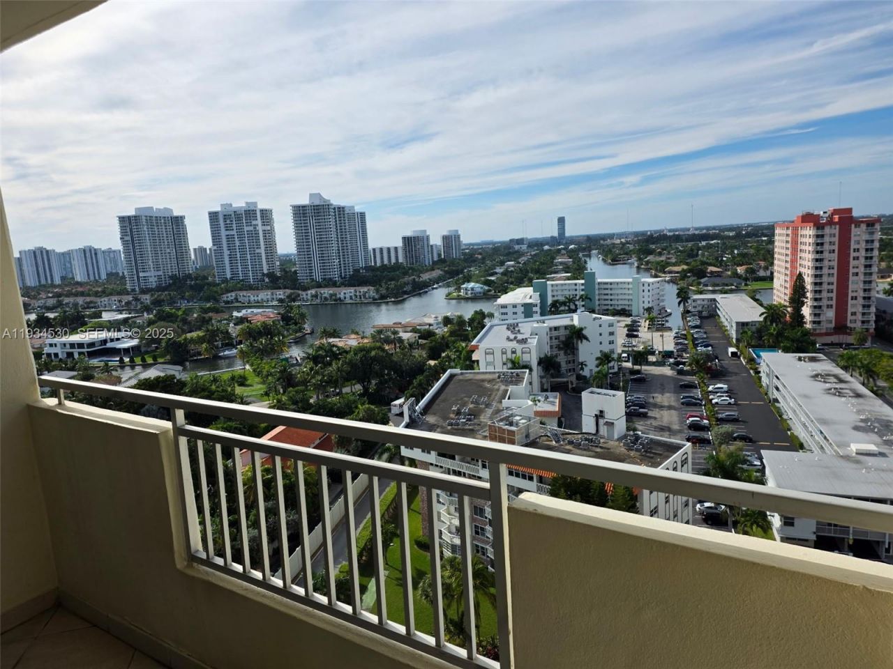 3180 S Ocean Dr, Unit 1617, Hallandale Beach, FL 33009 Photo