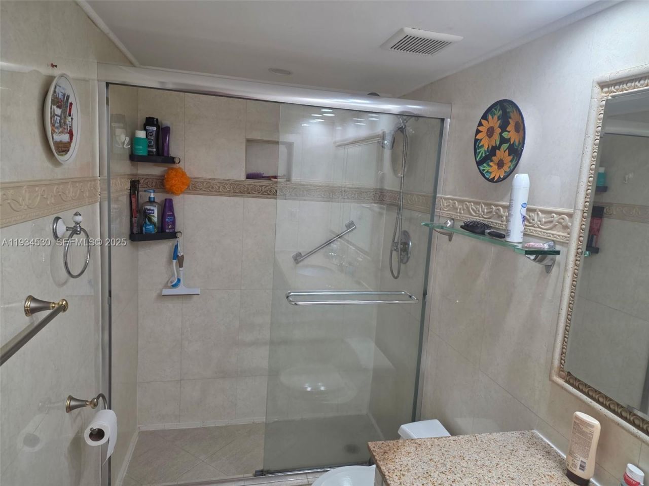 3180 S Ocean Dr, Unit 1617, Hallandale Beach, FL 33009 Photo