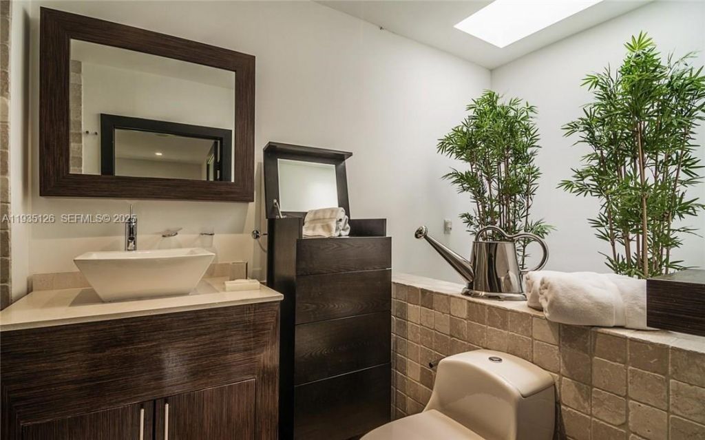 3020 Brickell Ave , Unit 3020, Miami, FL 33129 Photo