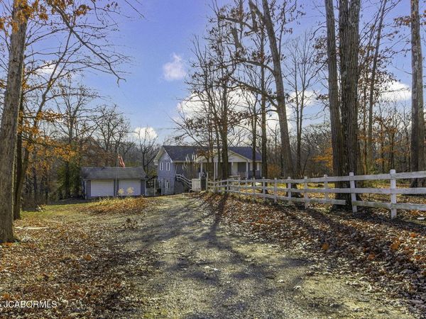 1702 CO RD 382, Holts Summit, MO 65043