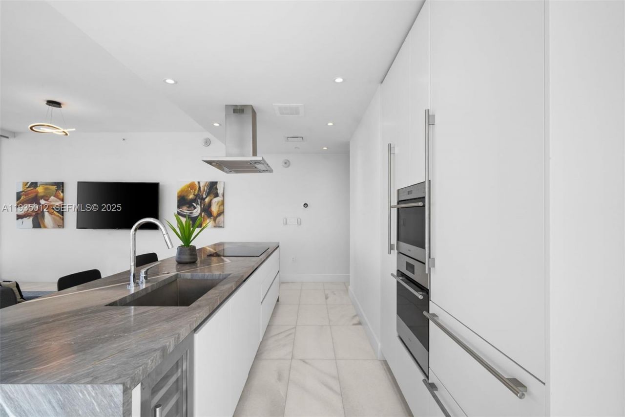 700 NE 26th Ter, Unit 4906, Miami, FL 33137 Photo