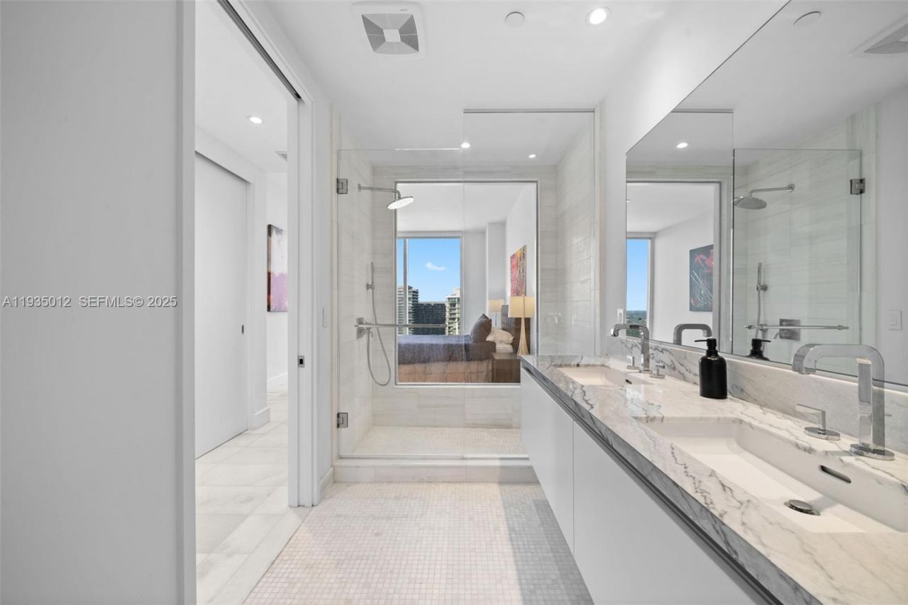 700 NE 26th Ter, Unit 4906, Miami, FL 33137 Photo