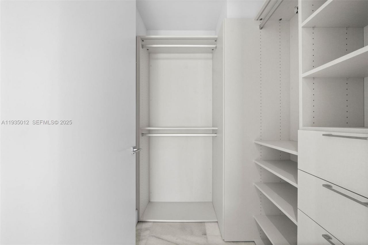 700 NE 26th Ter, Unit 4906, Miami, FL 33137 Photo