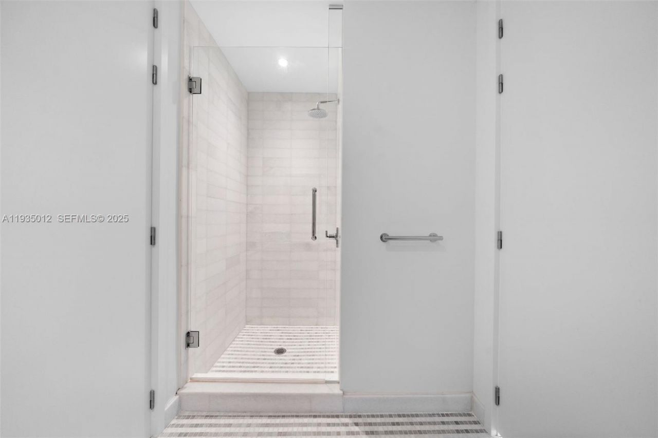 700 NE 26th Ter, Unit 4906, Miami, FL 33137 Photo