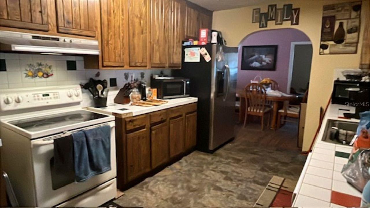 4806 N Falkenburg Road, Tampa, FL 33610 Photo