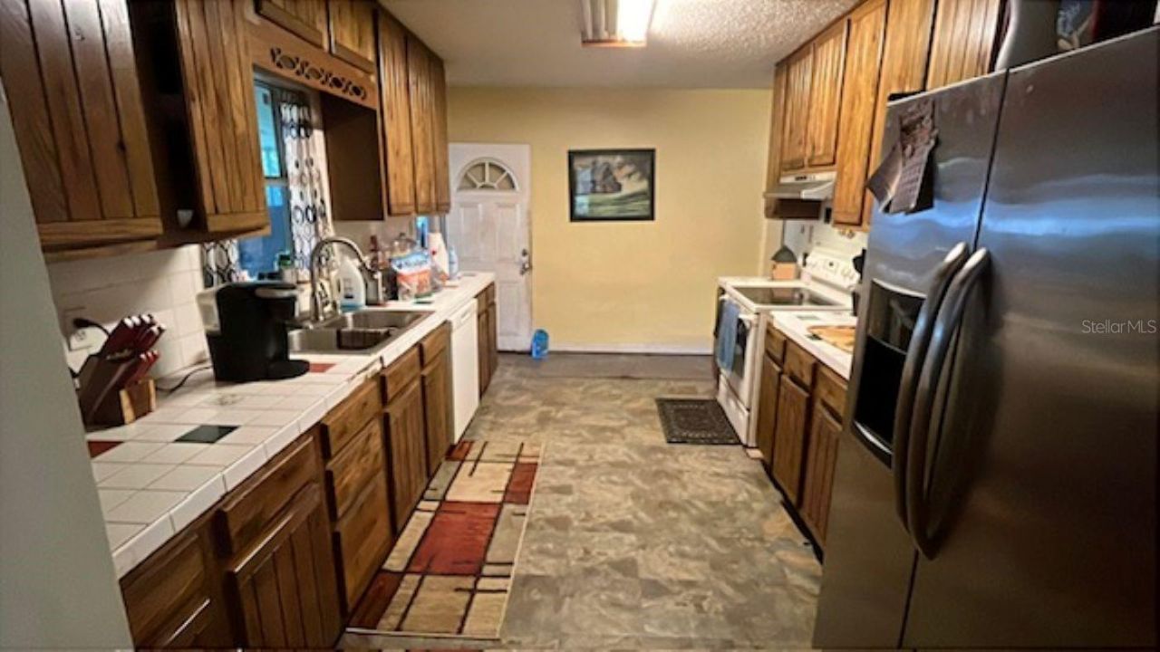 4806 N Falkenburg Road, Tampa, FL 33610 Photo