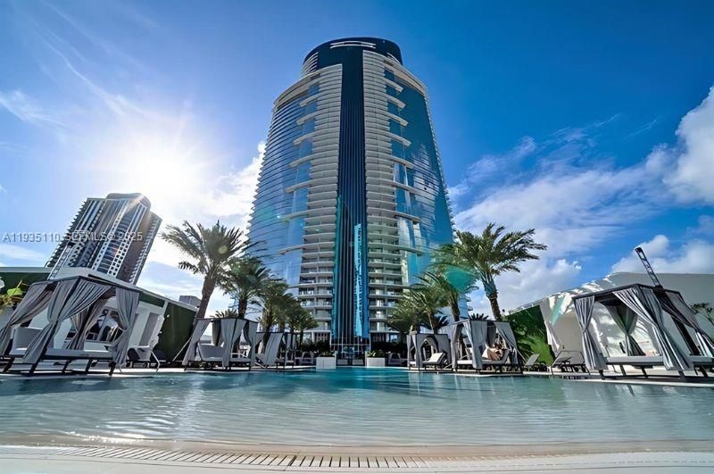 851 NE 1st Ave, Unit 3103, Miami, FL 33132 Photo