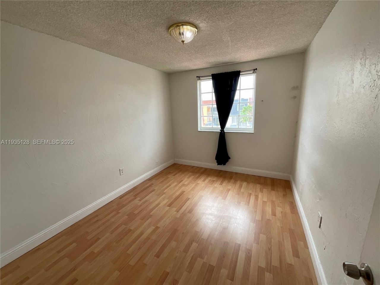 895 W 79th Pl, Hialeah, FL 33014 Photo