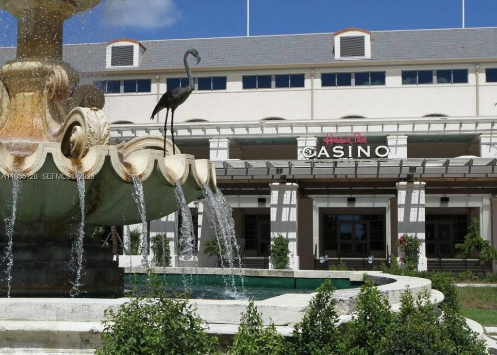 895 W 79th Pl, Hialeah, FL 33014 Photo