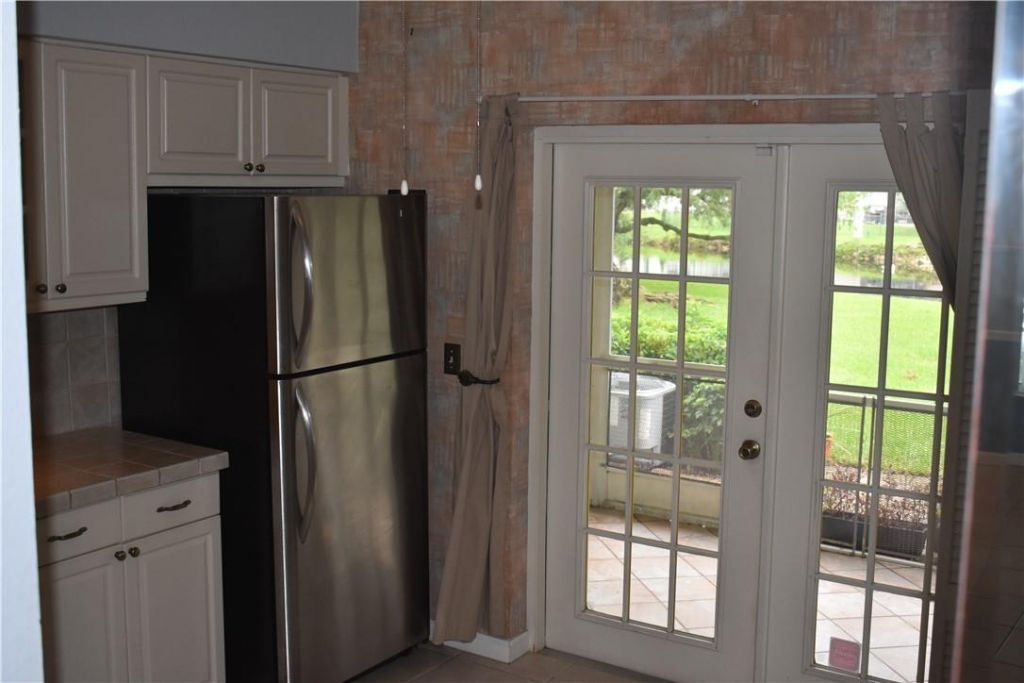 7890 Dixie Beach Circle, Tamarac, FL 33321 Photo